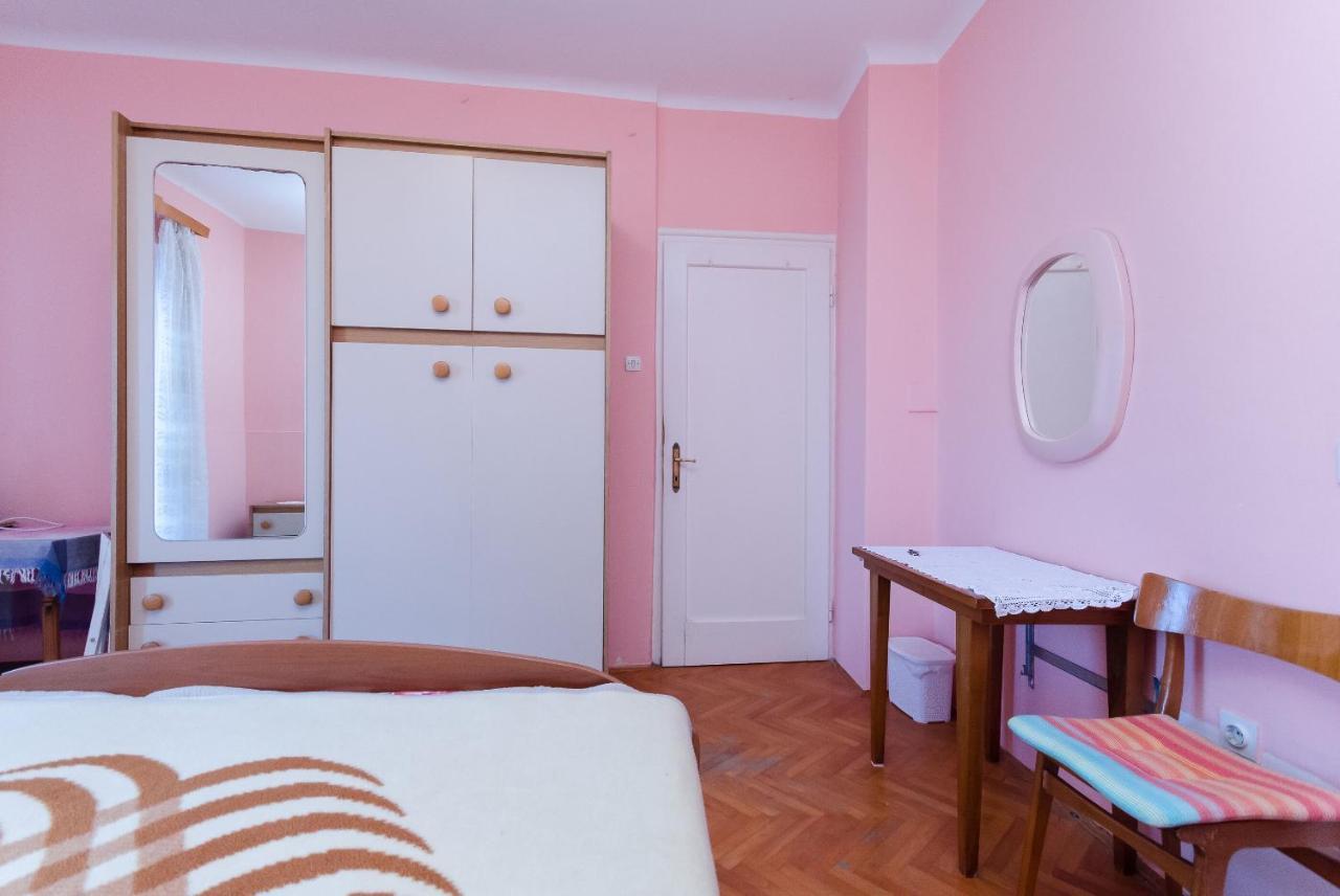 Rooms Sonja P Rab Town Eksteriør billede