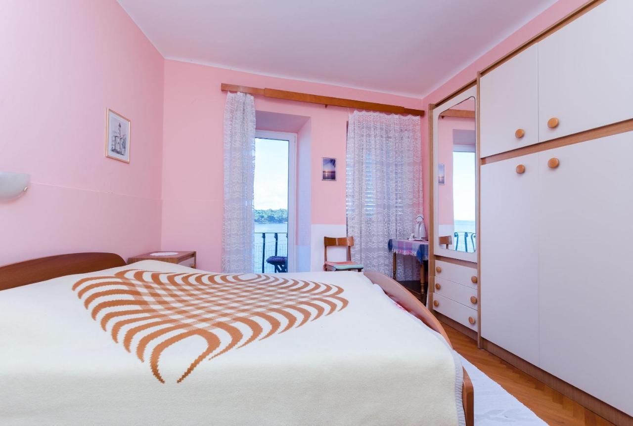 Rooms Sonja P Rab Town Eksteriør billede